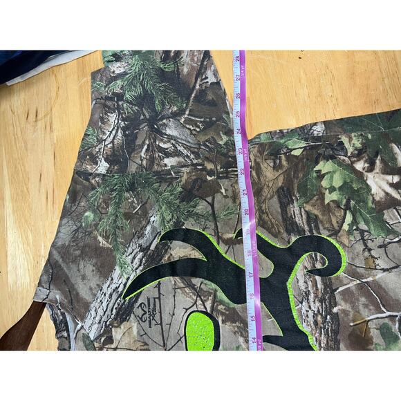 Realtree Bone Collector Shirt Real Tree Xtra Green Camo Graphic Tee XL - Picture 9 of 10